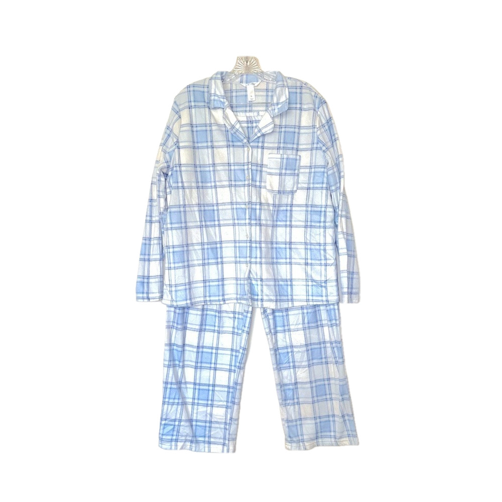 NWOT flannel microfiber, blue, and white plaid sleep set